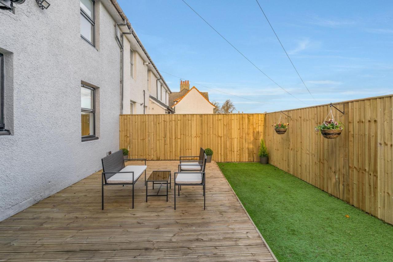 Parkside 2 Bedroom House Near Dunfermline & Edinburgh Exterior photo