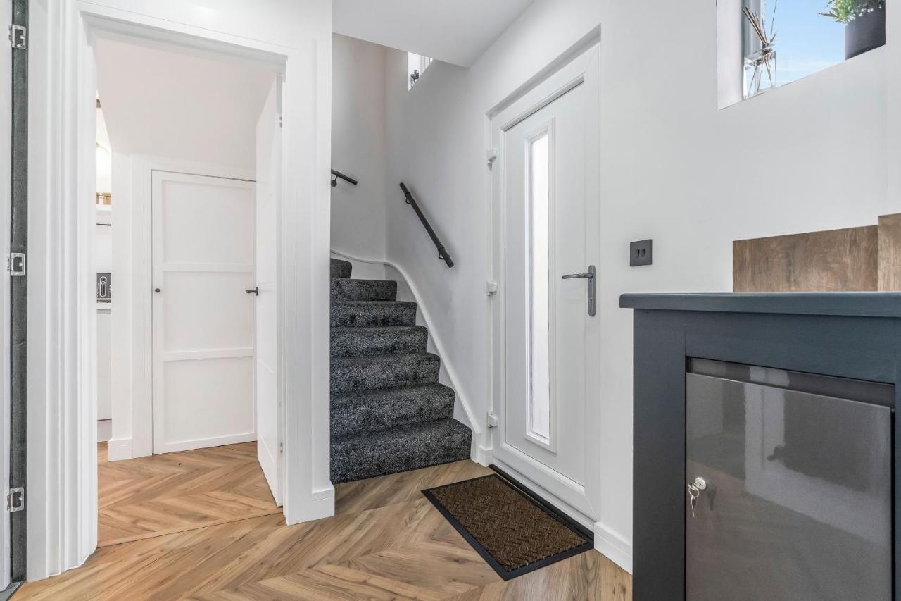 Parkside 2 Bedroom House Near Dunfermline & Edinburgh Exterior photo